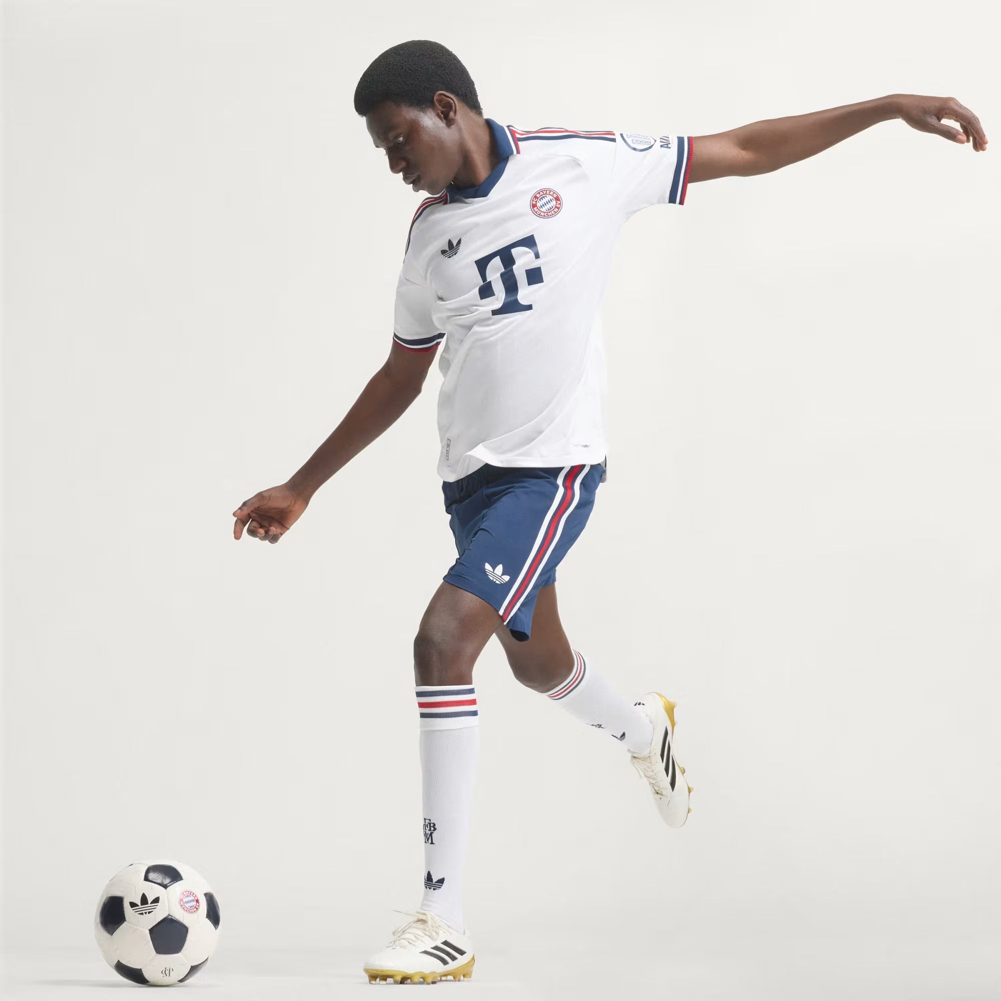 Olise #17 FC Bayern München Away 26/27 Jersey (Player Version)