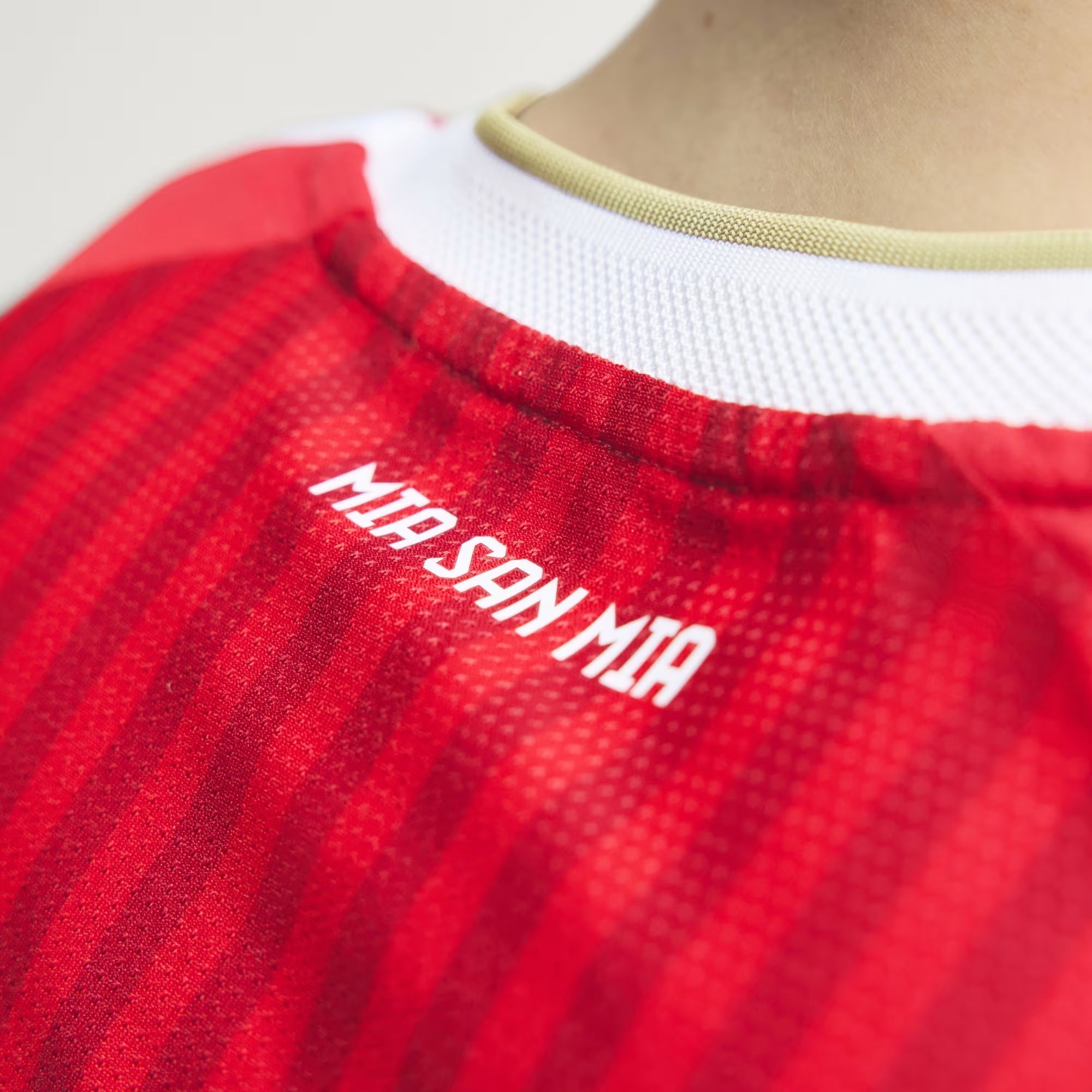 Olise #17 FC Bayern München Home 26/27 Jersey (Player Version)
